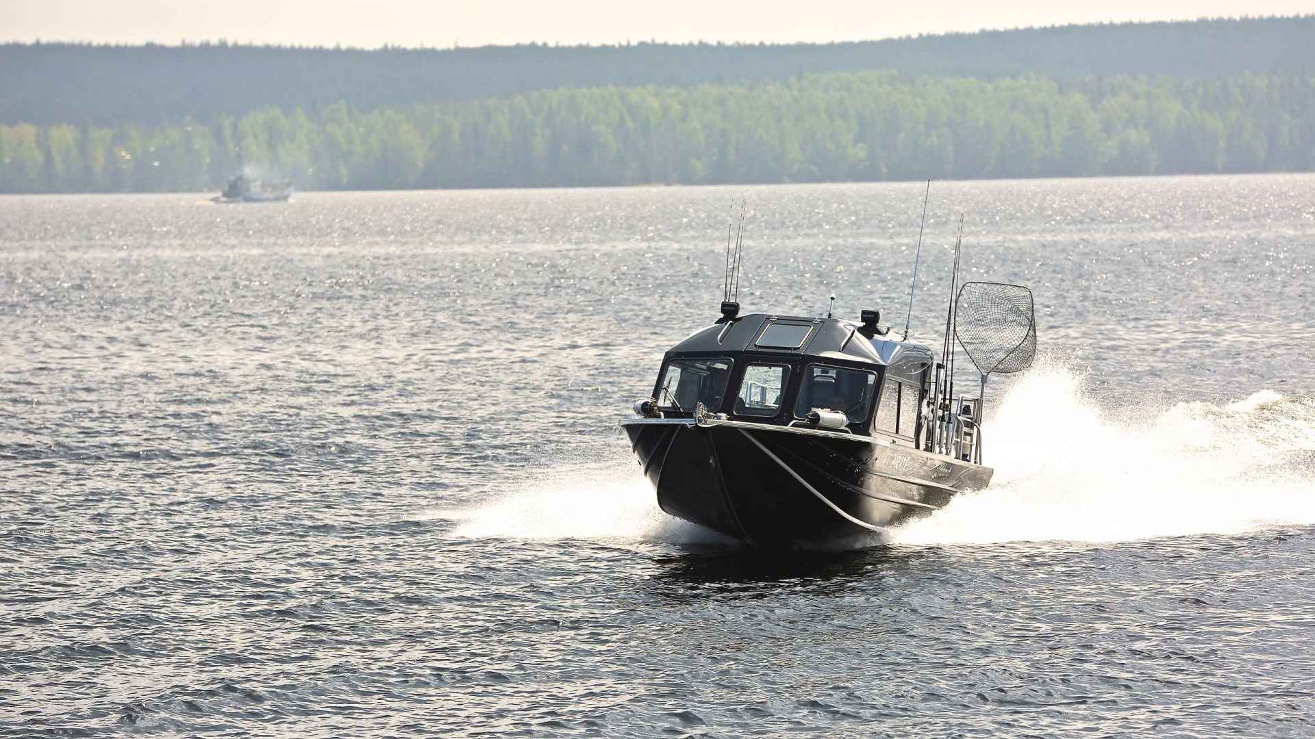 катера для рыбалки с водометом